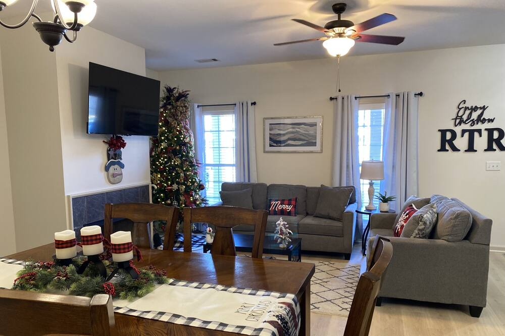 Photo of Bedroom in Tuscaloosa