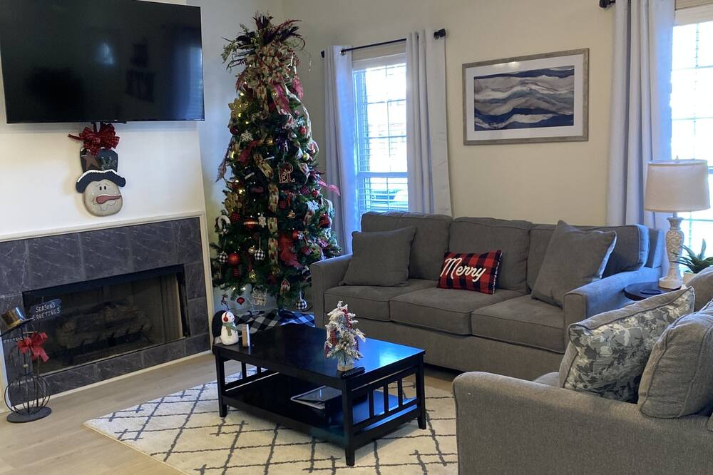 Photo of Bedroom in Tuscaloosa