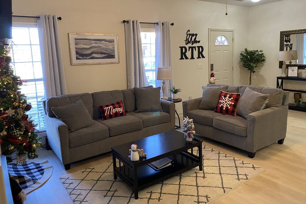Photo of Bedroom in Tuscaloosa