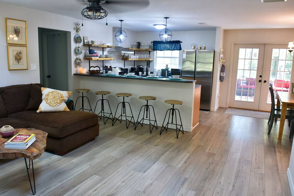 Photo of Livingroom in East Palatka