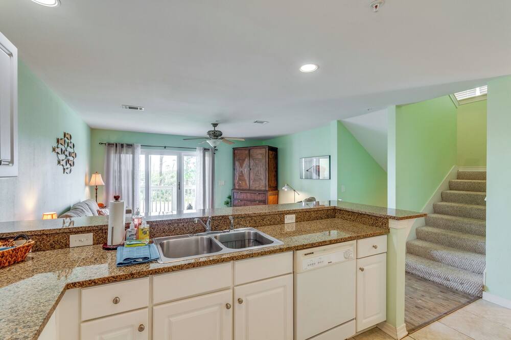 Photo of Kitchen in Innerarity Townhomes
