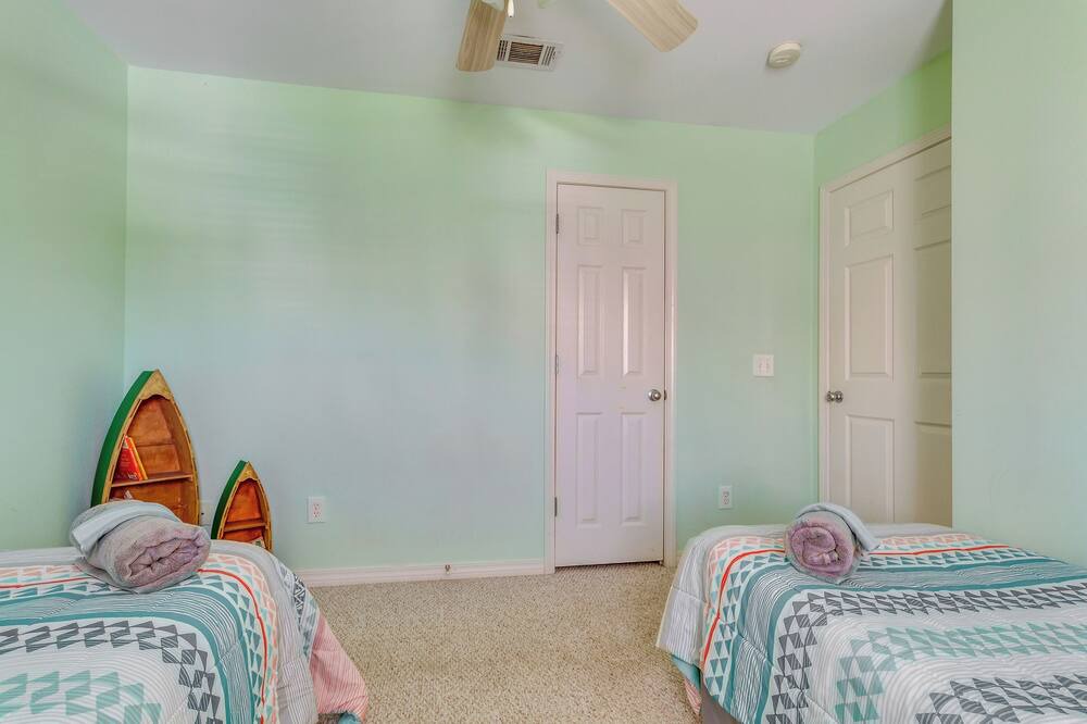 Photo of Others in Innerarity Townhomes