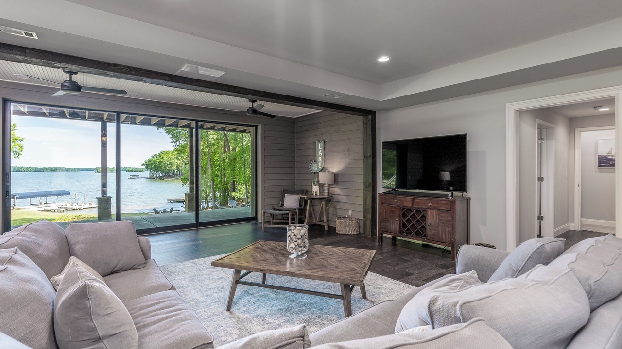 Photo of Livingroom in Eatonton
