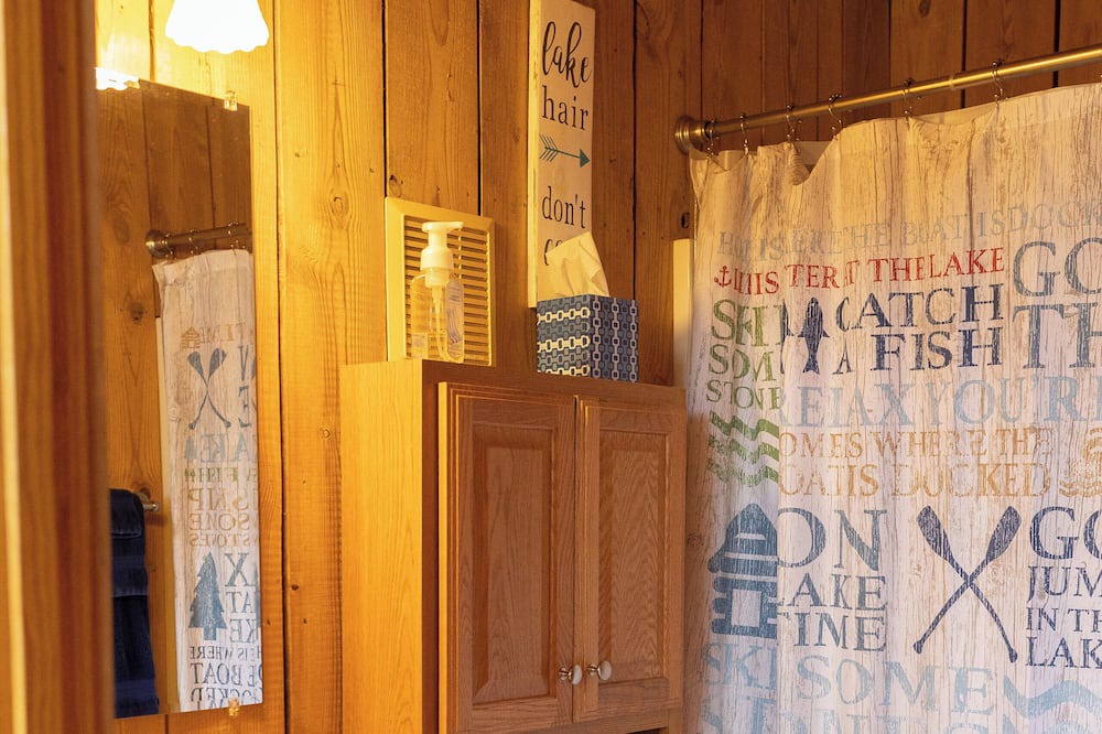Photo of Bathroom in Six Mile