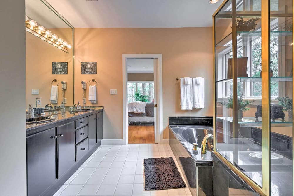 Photo of Kitchen in Daphne