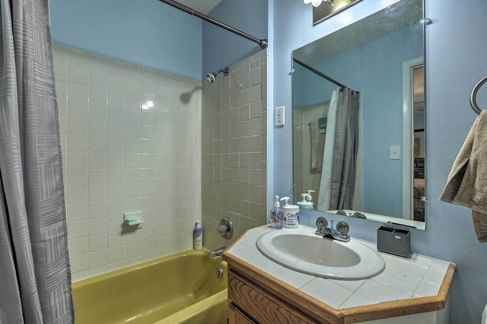 Photo of Bathroom in Wilsonville