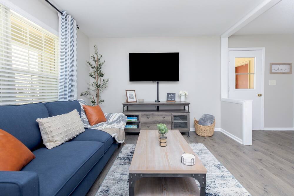 Photo of Bedroom in Perry
