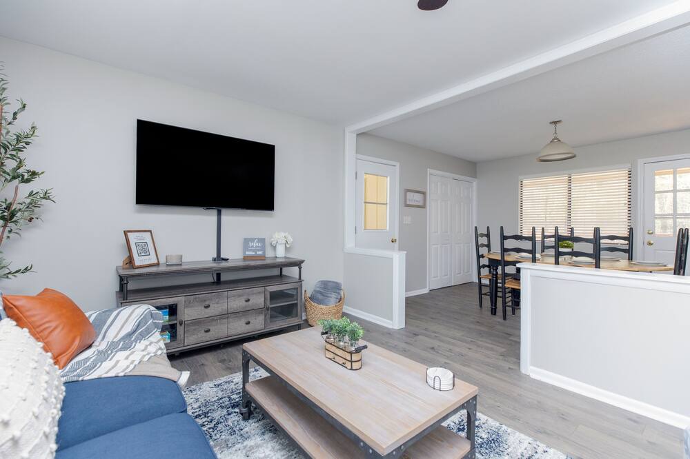 Photo of Bedroom in Perry
