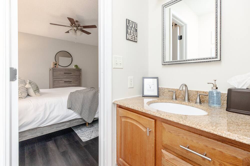 Photo of Bathroom in Perry