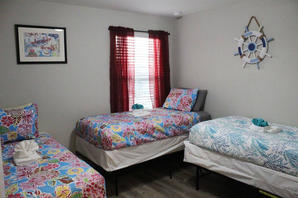 Photo of Bedroom in Westside