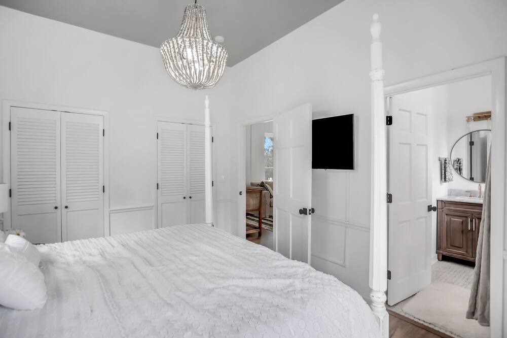 Photo of Bedroom in Nassau County