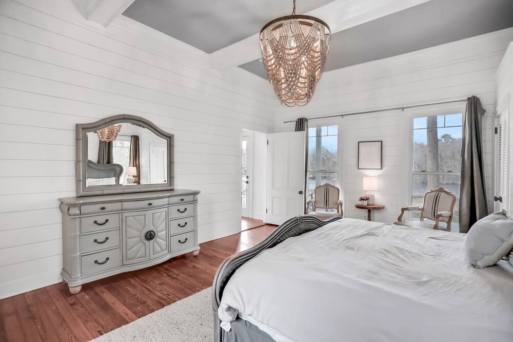 Photo of Bedroom in Nassau County