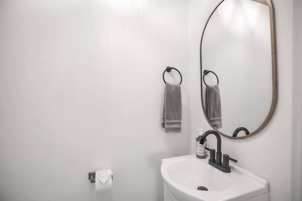 Photo of Bathroom in Nassau County
