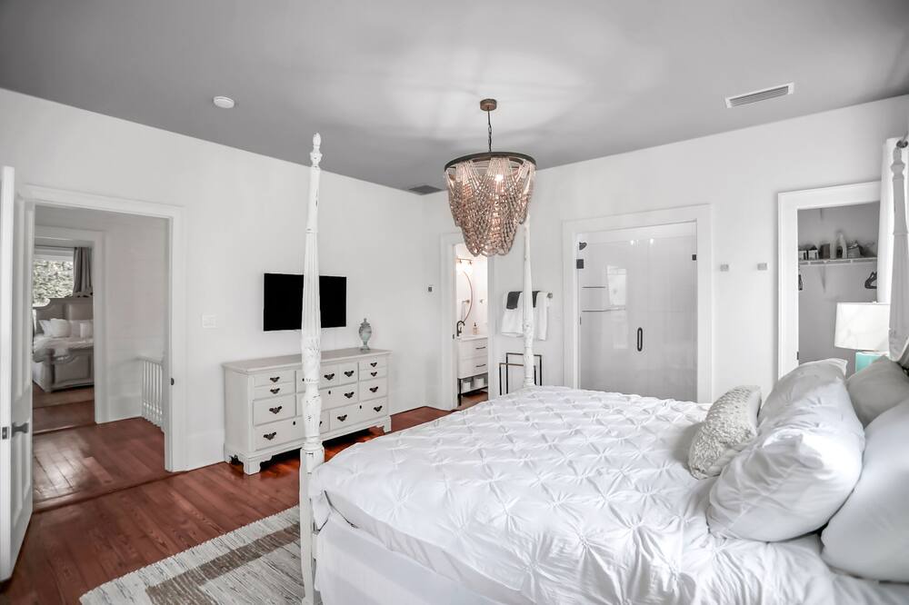 Photo of Bedroom in Nassau County