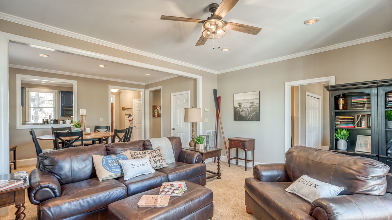 Photo of Livingroom in Eatonton