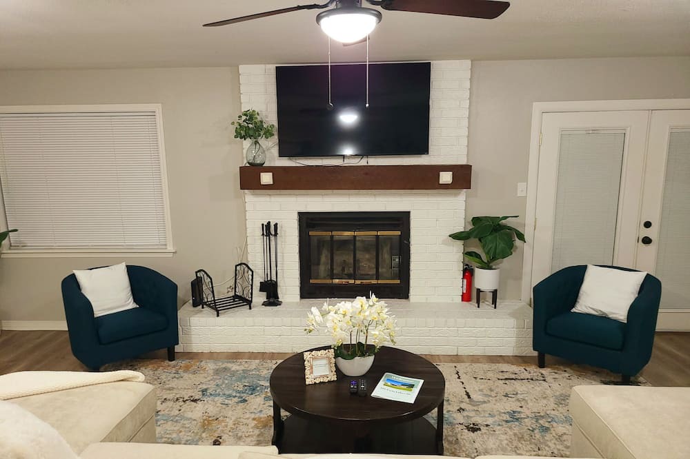 Photo of Livingroom in Natchitoches