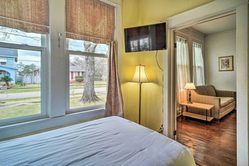 Photo of Bedroom in Mid City South
