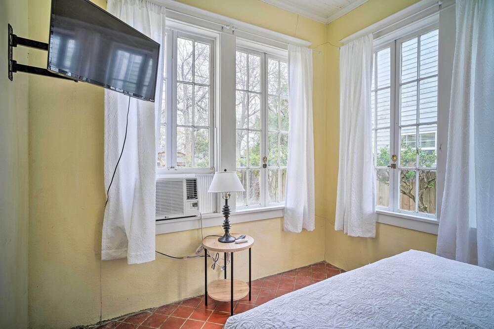 Photo of Bedroom in Mid City South