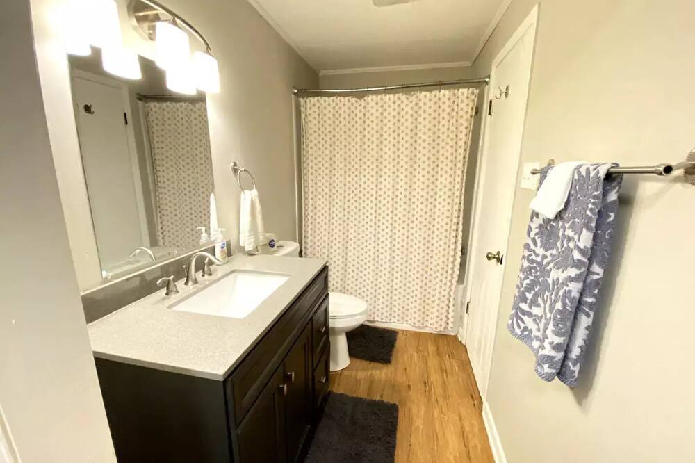 Photo of Bathroom in Hattiesburg
