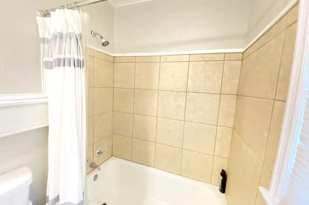 Photo of Bathroom in Hattiesburg