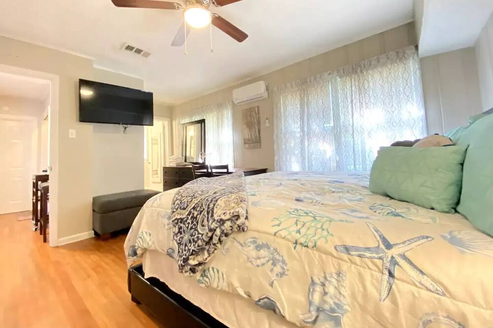 Photo of Bedroom in Hattiesburg