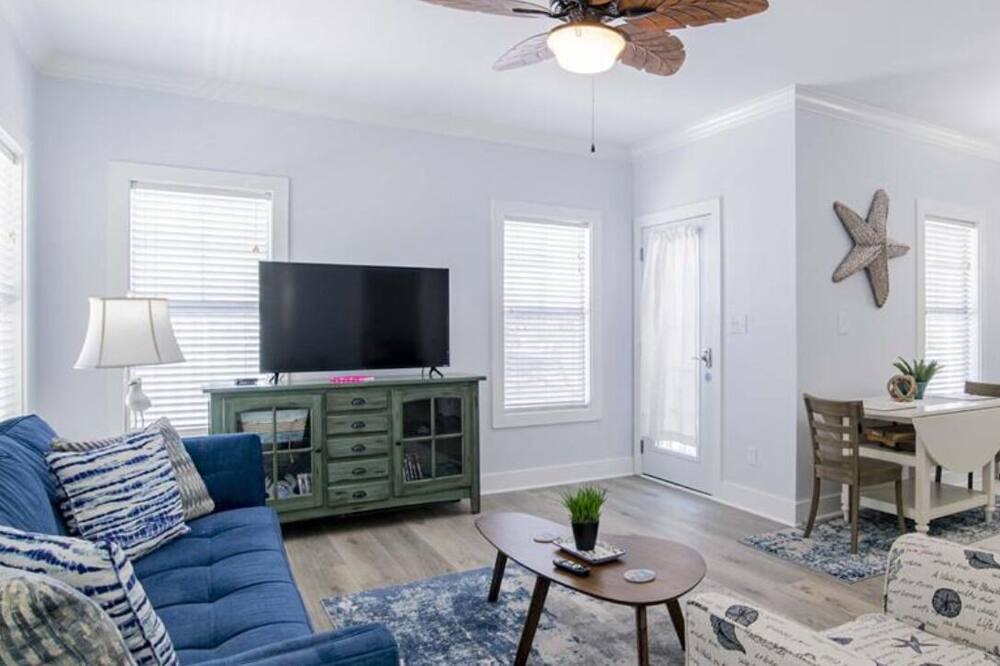 Photo of Livingroom in Ono Island