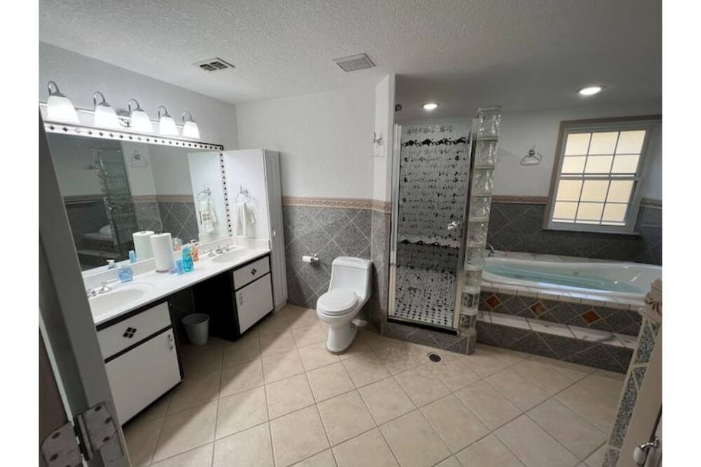 Photo of Bathroom in Middleburg