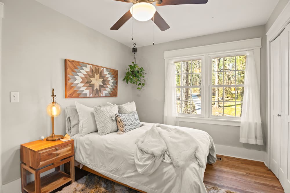 Photo of Bedroom in Atlanta