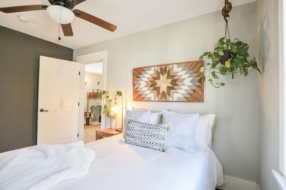 Photo of Bedroom in Atlanta