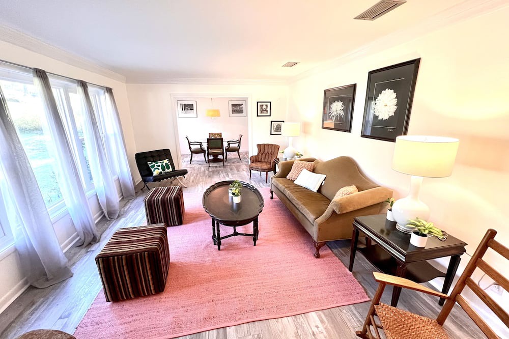 Photo of Livingroom in Spanish Fort