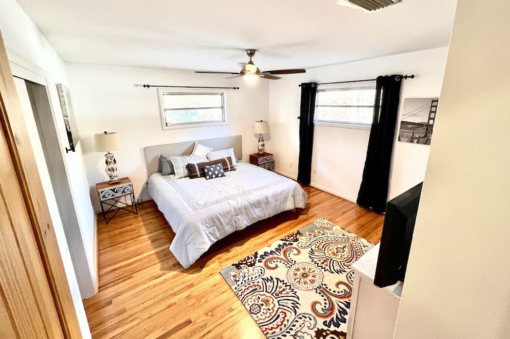 Photo of Bedroom in Spanish Fort
