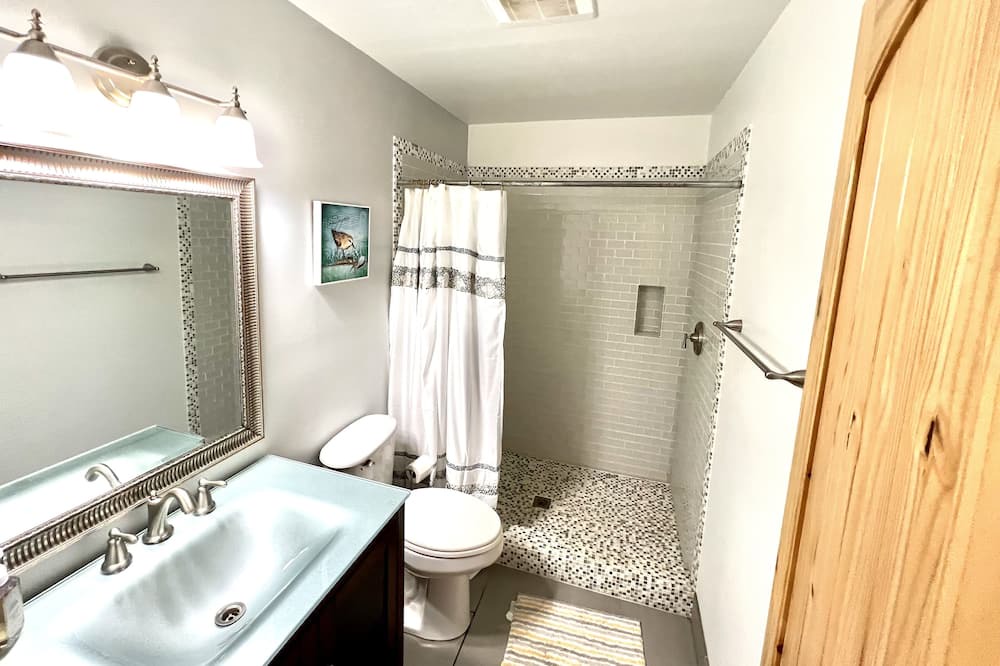 Photo of Bathroom in Spanish Fort