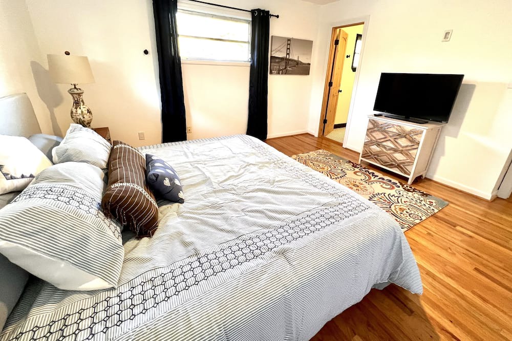 Photo of Bedroom in Spanish Fort