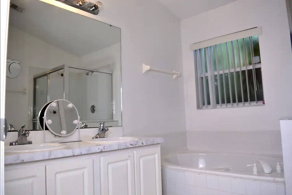 Photo of Bathroom in Orlando