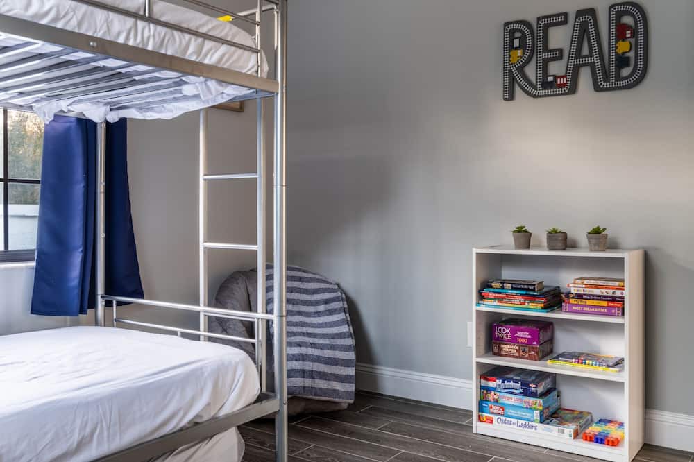 Photo of Bedroom in Saint Augustine Shores