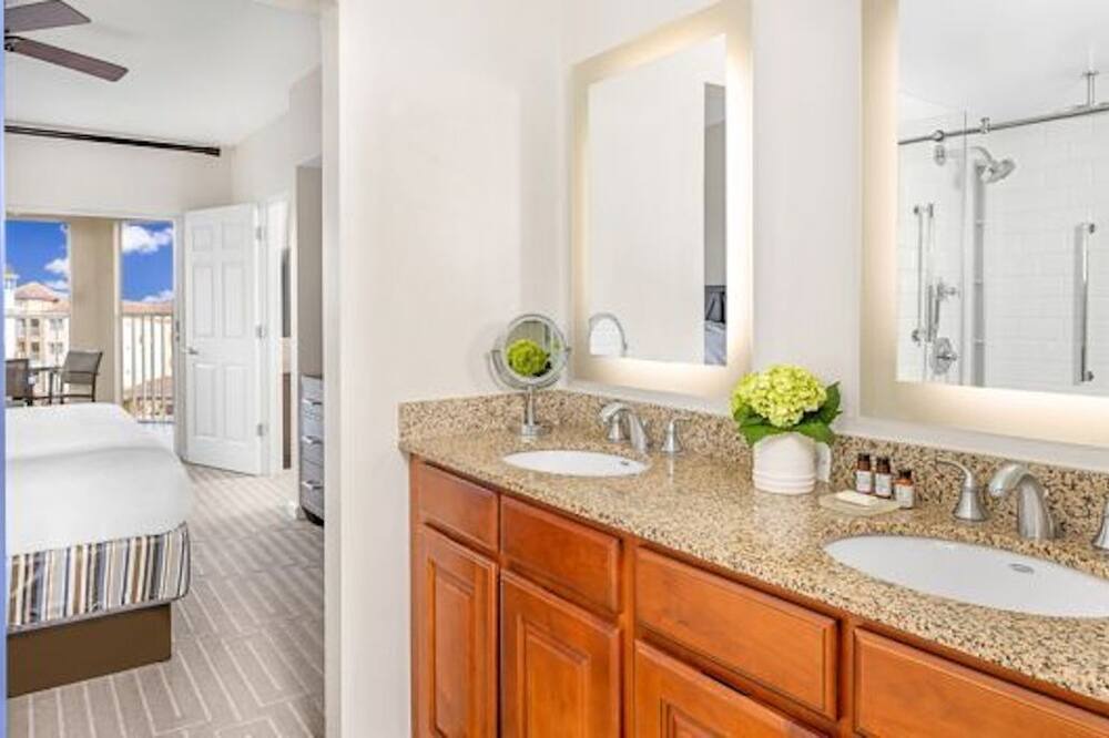 Photo of Bathroom in Williamsburg