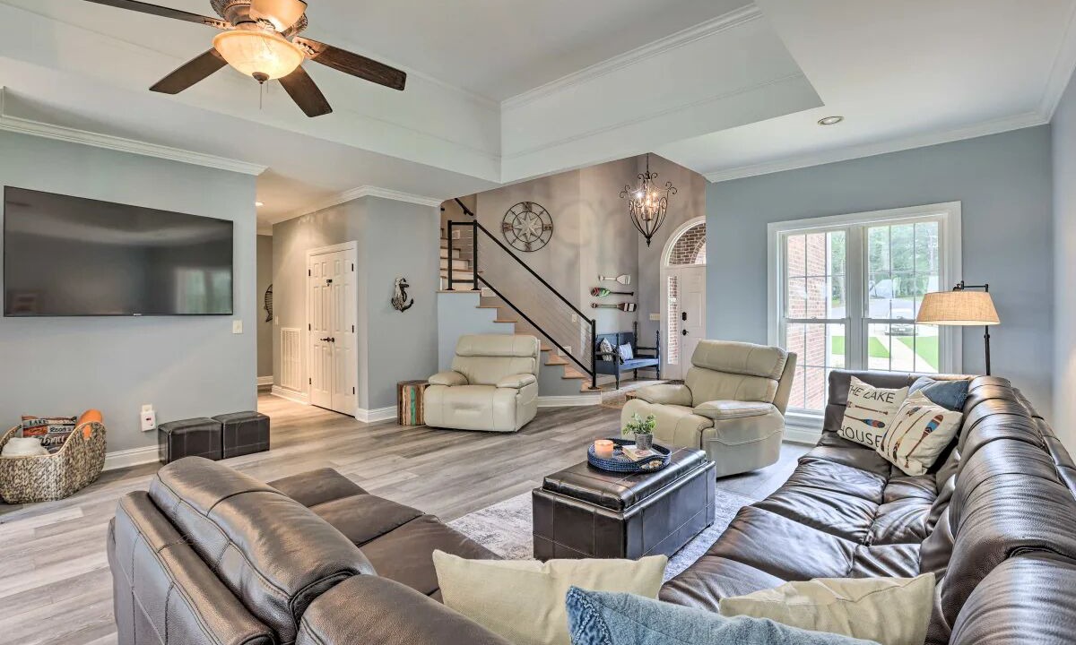 Photo of Livingroom in Wilsonville