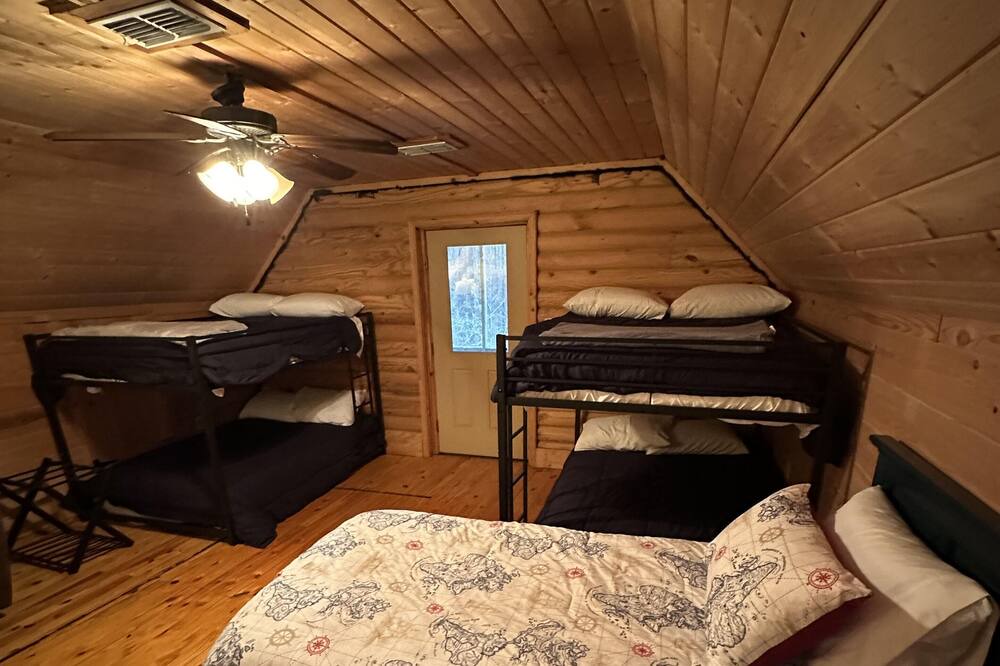 Photo of Bedroom in Crystal Springs