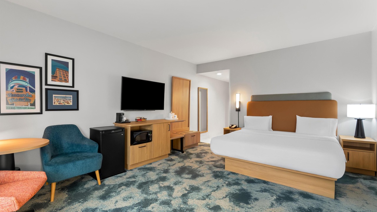 Photo of Bedroom in Northwest Pensacola