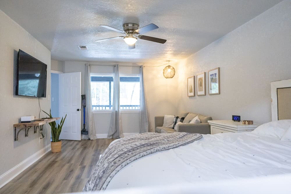 Photo of Bedroom in North Northwest Pensacola
