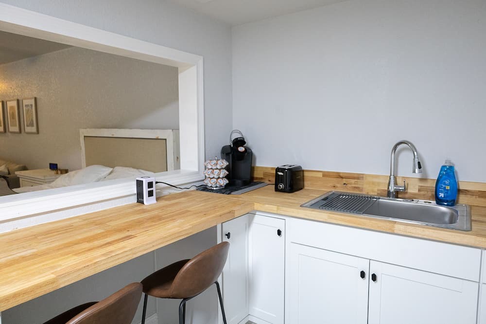 Photo of Kitchen in North Northwest Pensacola
