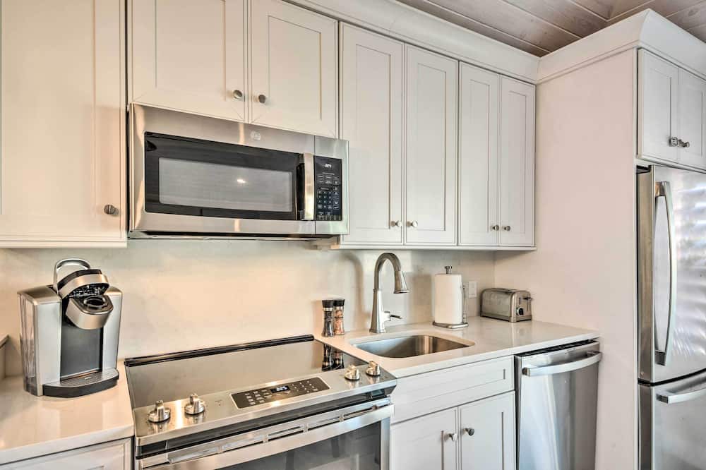 Photo of Kitchen in New Smyrna Beach