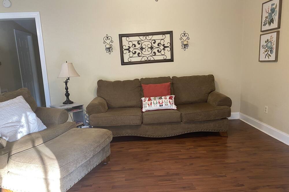 Photo of Livingroom in Freestate