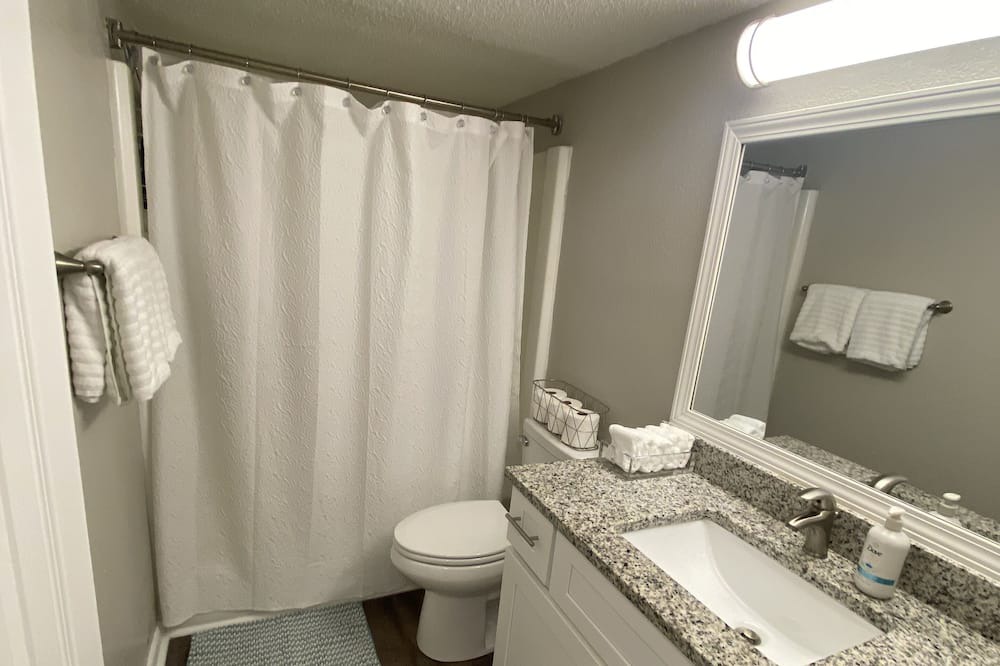 Photo of Bathroom in Hoover