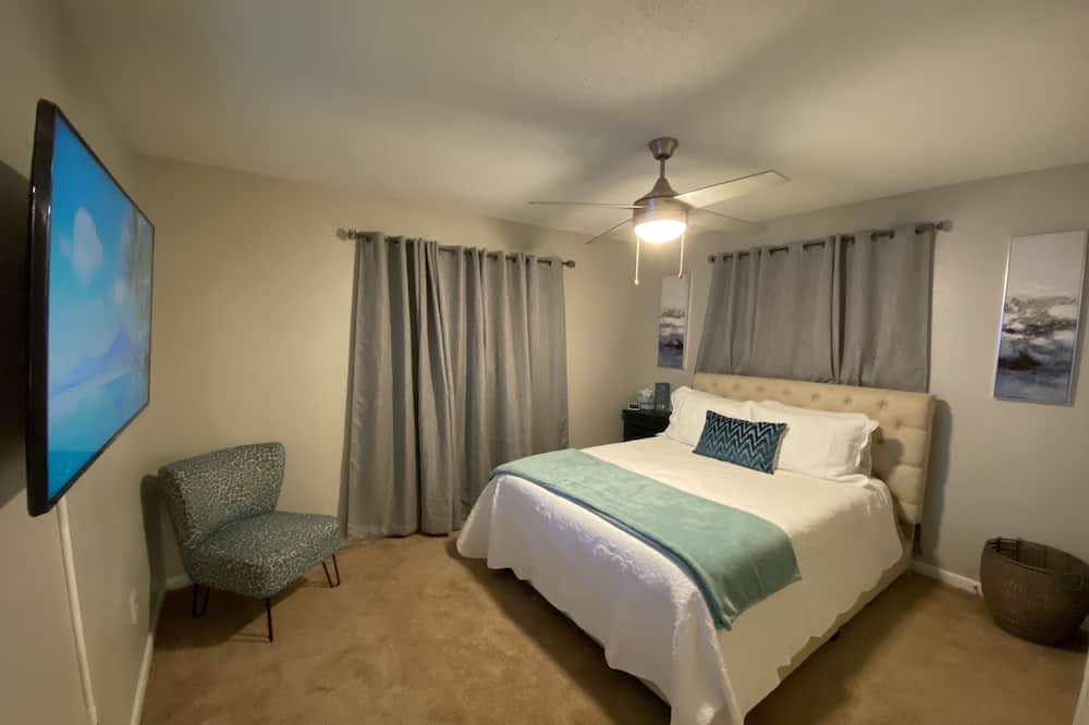 Photo of Bedroom in Hoover