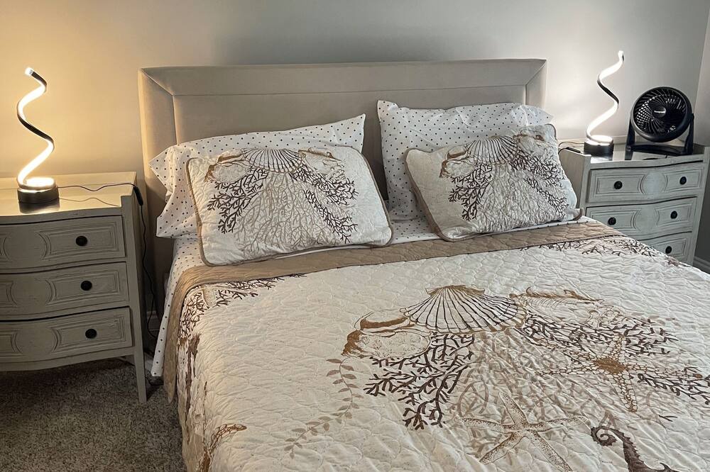 Photo of Bedroom in Grovetown