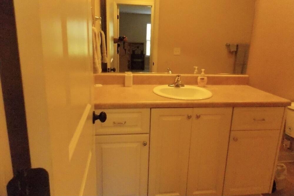 Photo of Bathroom in Grovetown