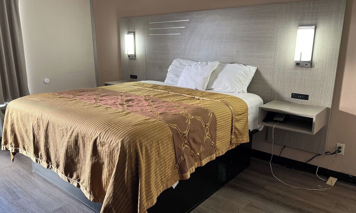 Photo of Bedroom in Hattiesburg