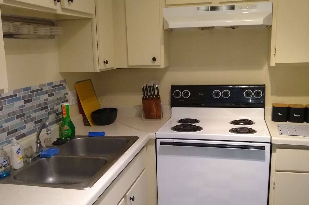Photo of Kitchen in Bonnabel Place