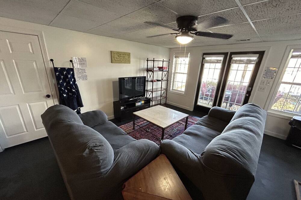 Photo of Livingroom in Hardwick